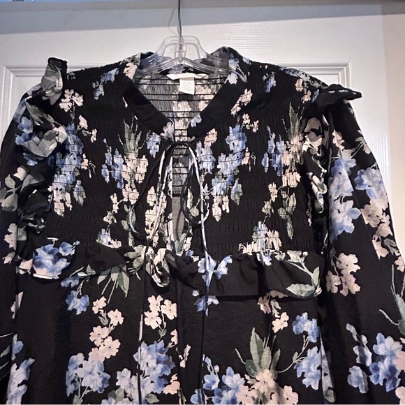 🖤H&M🖤.black floral long sleeve blouse top plus XXL Flowy Ruffle light weight - Picture 6 of 9